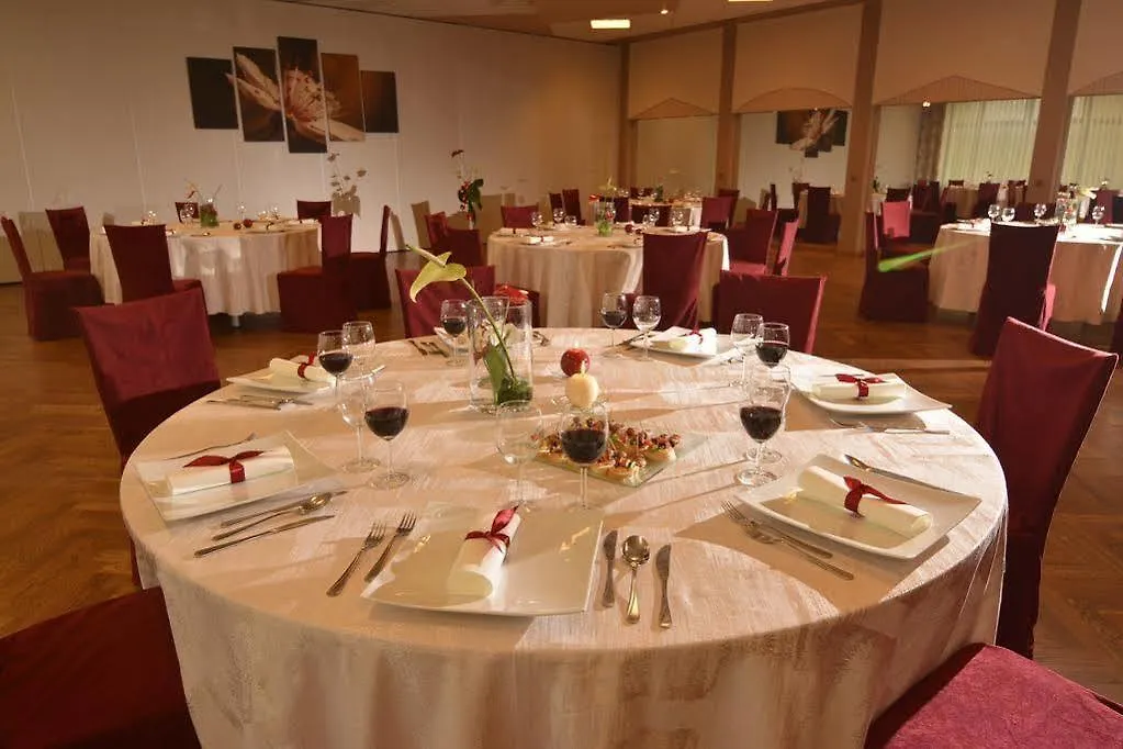 Hotel Polonez Krakow 3*,